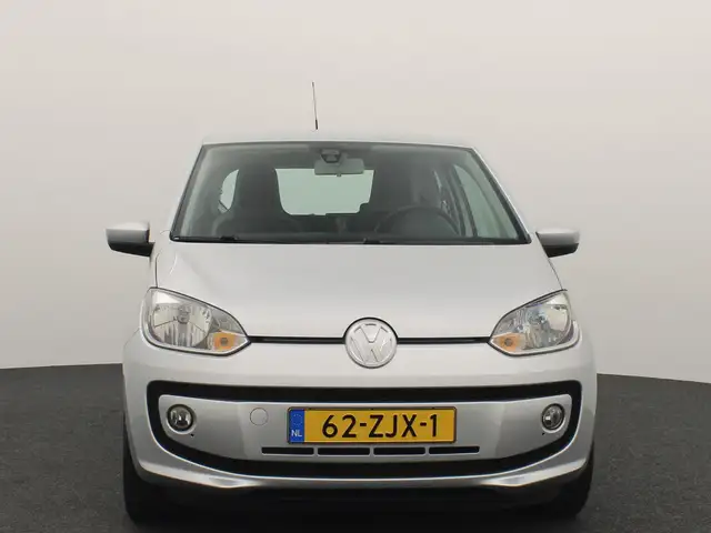 Volkswagen Up! view 14