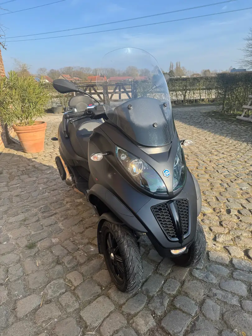 Piaggio MP3 500 Touring LT Sport Černá - 2