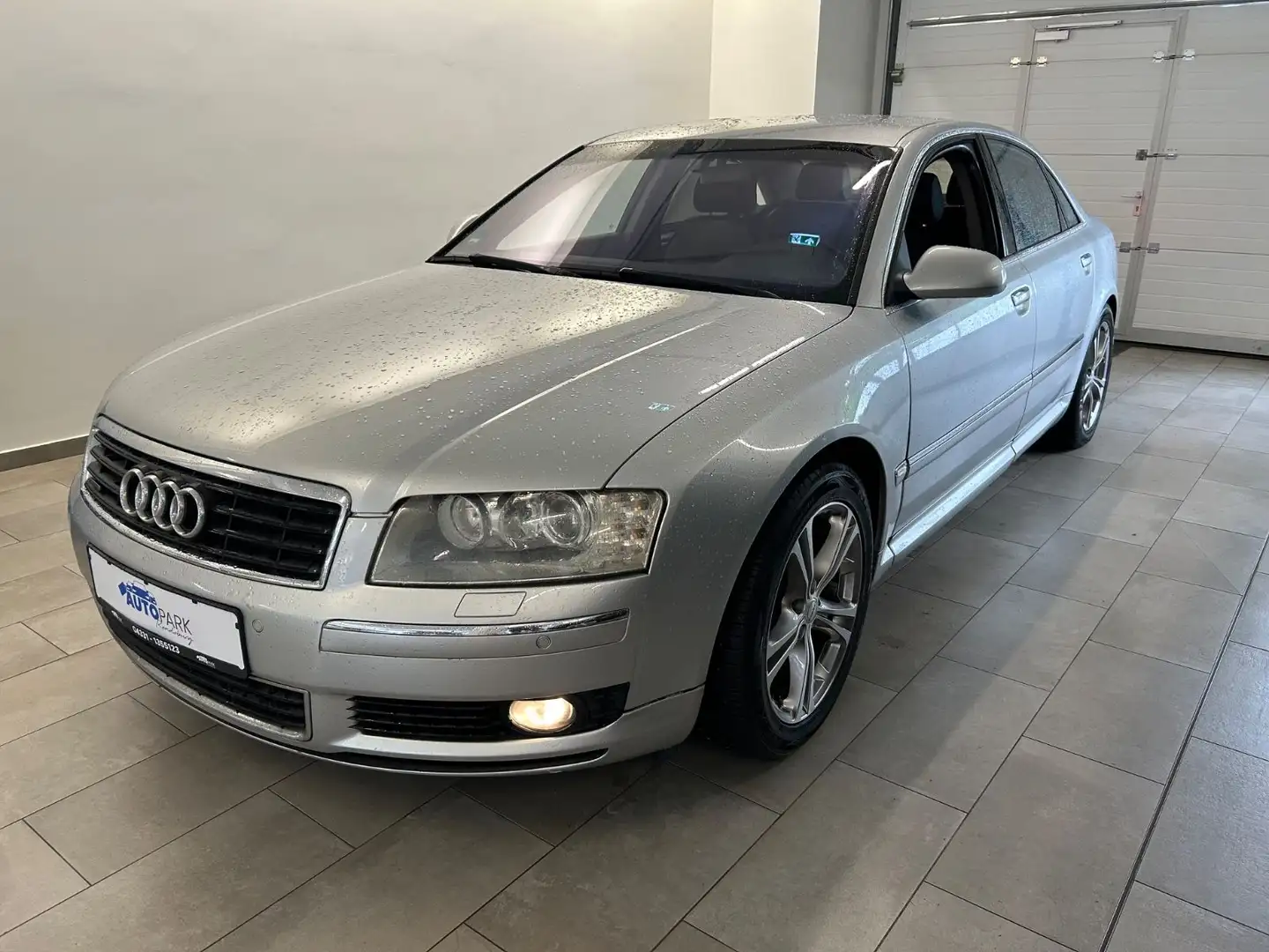 Audi A8 3.0 TDI quattro Plateado - 1