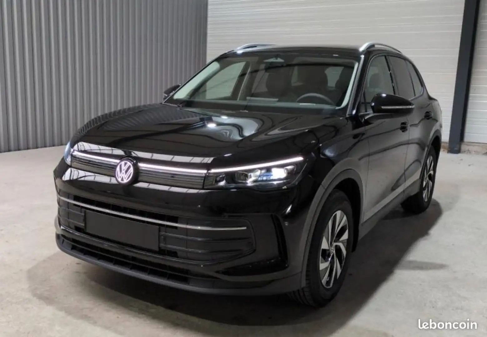 Volkswagen Tiguan 1.5 etsi 150ch dsg7 life plus neuf 0km + pack hiver toit pano acc camera remise de 20 % Noir - 1