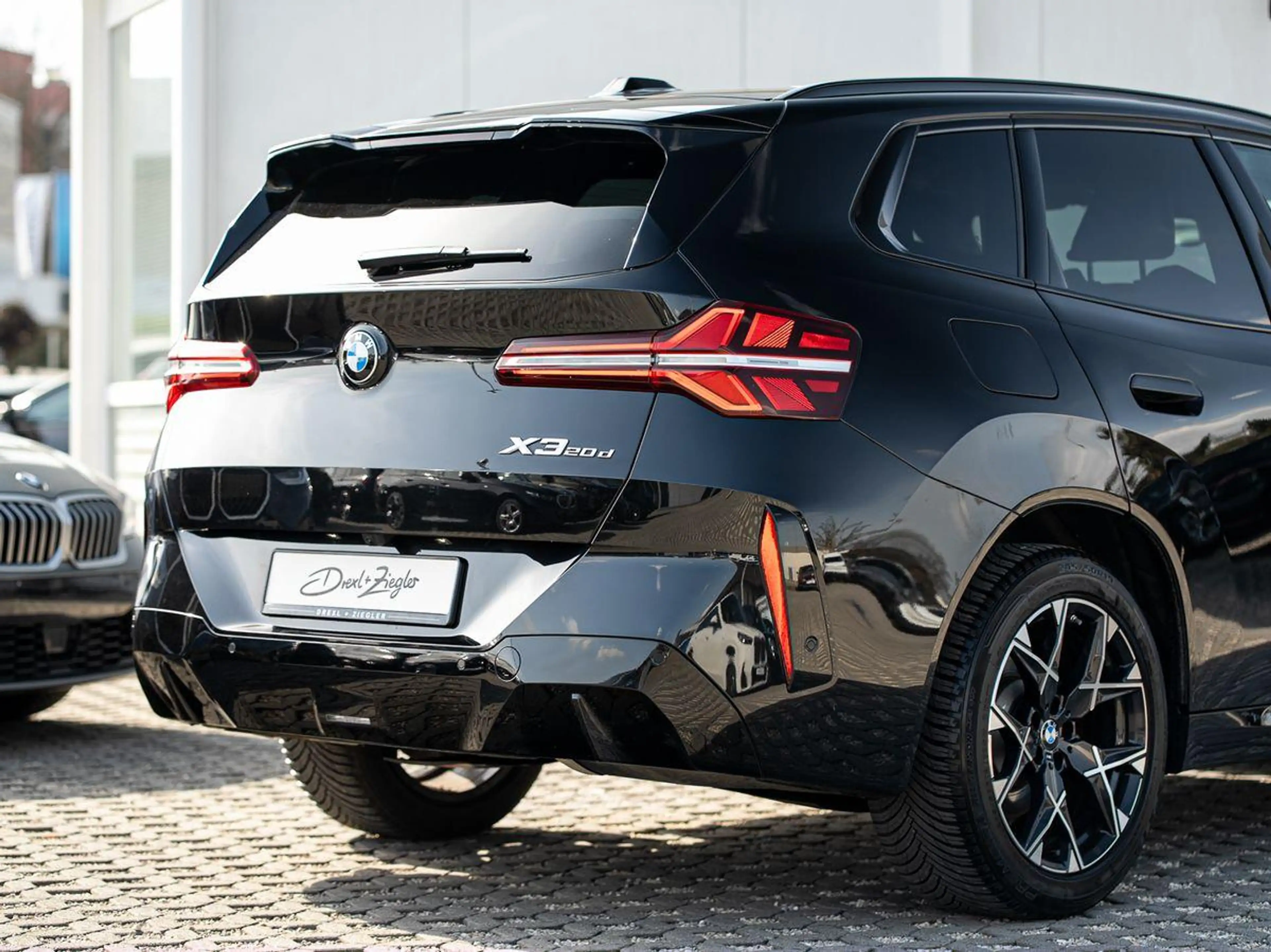 BMW X3 20d xDrive M-Sport AHK PANO H&K ACC KoZg 360° — photo 8