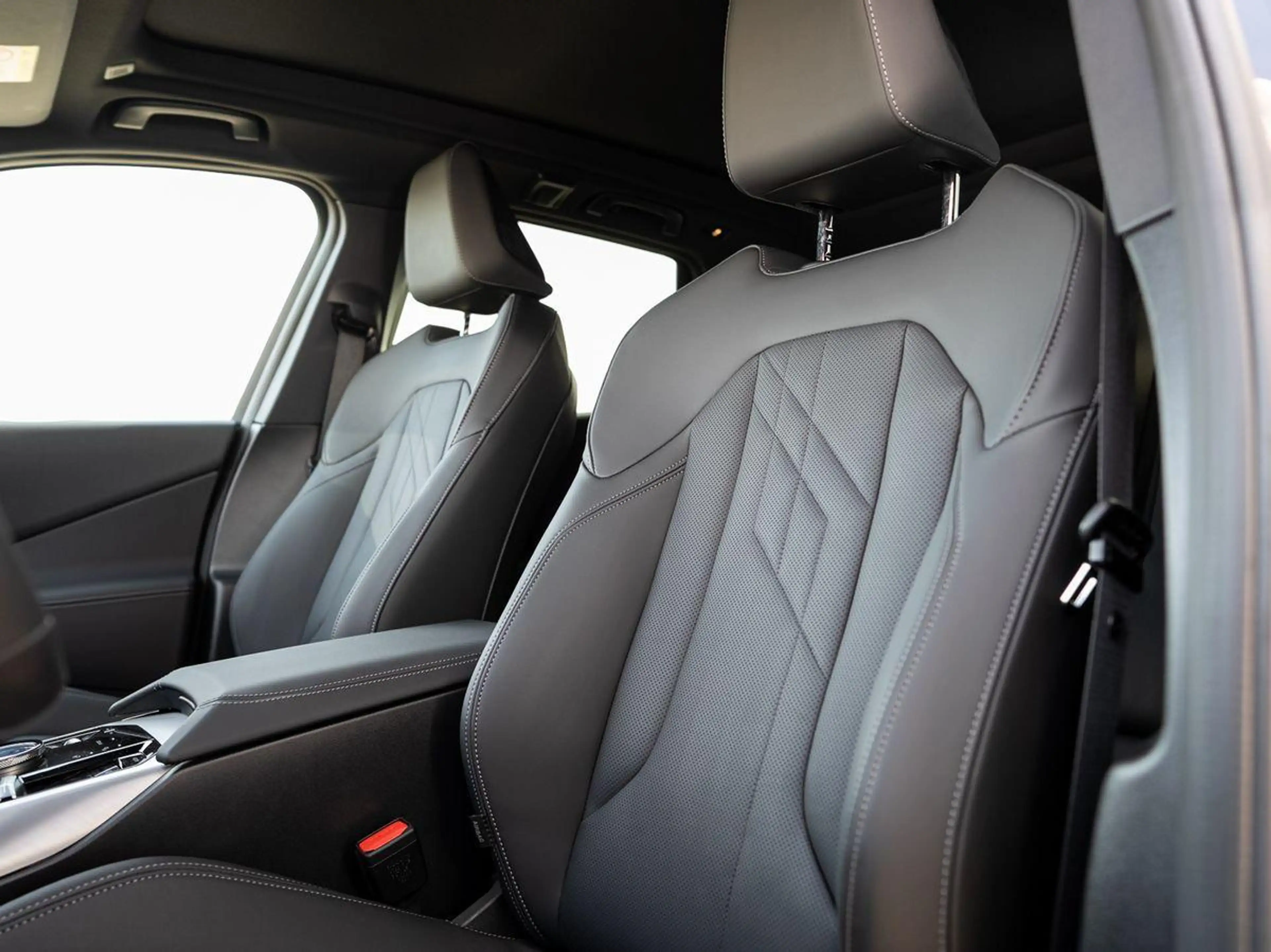 BMW X3 20d xDrive M-Sport AHK PANO H&K ACC KoZg 360° — photo 12