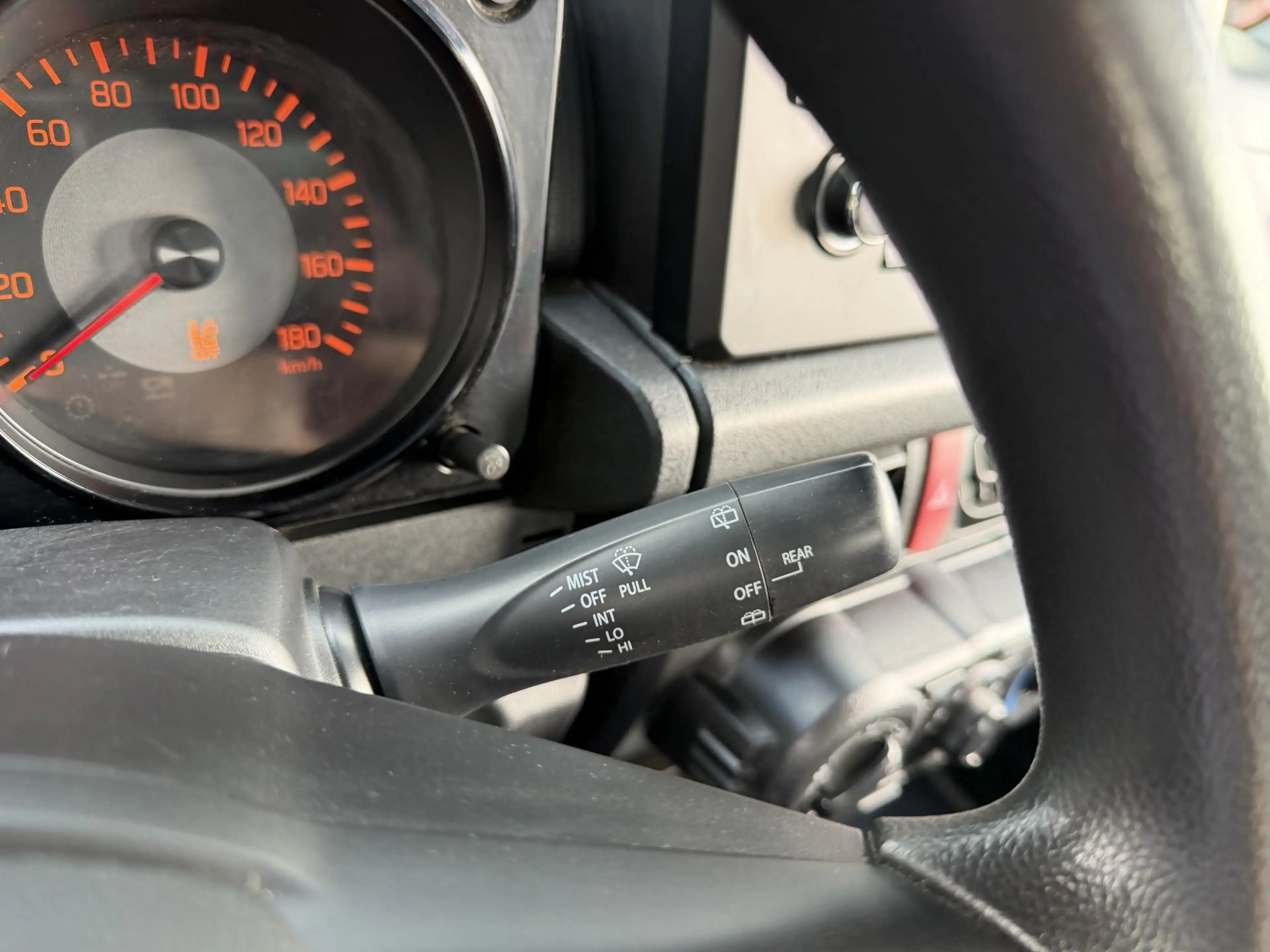 Suzuki Jimny 1.5 Comfort AllGrip 4-zits 102PK | Stoelverwarming — photo 26