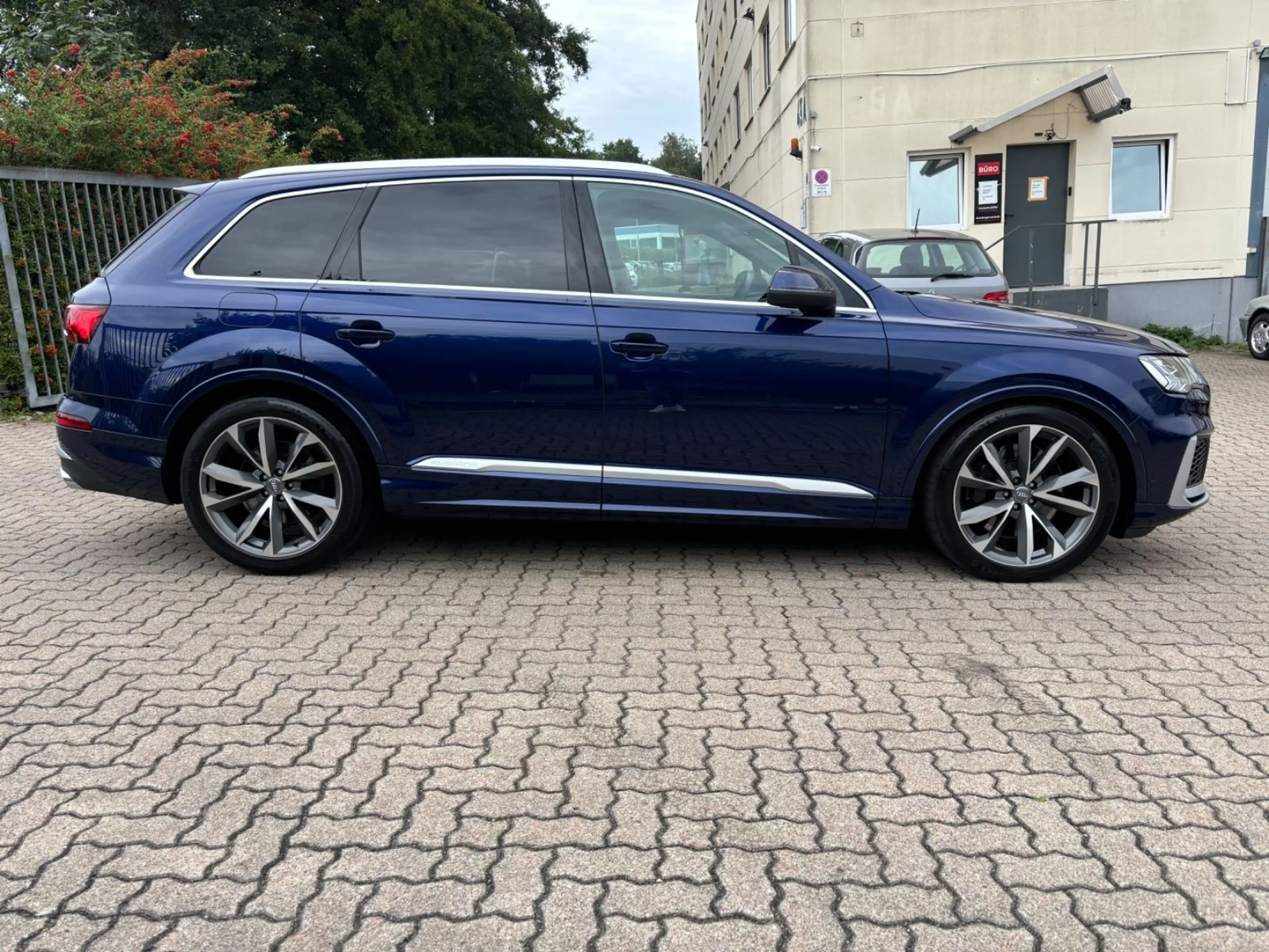 Audi SQ7 4.0 TFSI quattro Matrix B&O AHK — photo 7