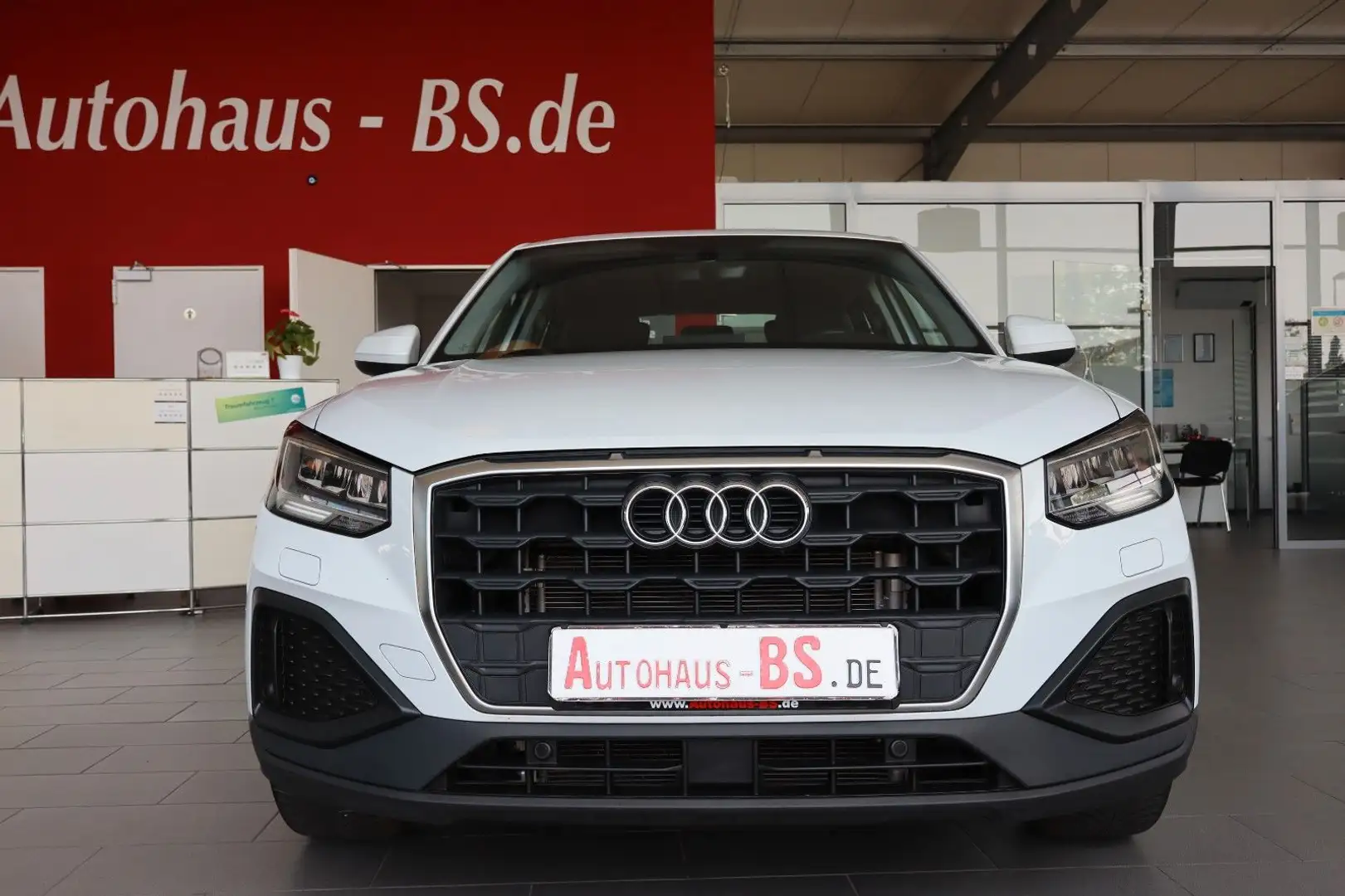Audi Q2 30 TFSI, Kamera,Navi,LED,el.Heckklappe,1.Hand Wit - 2
