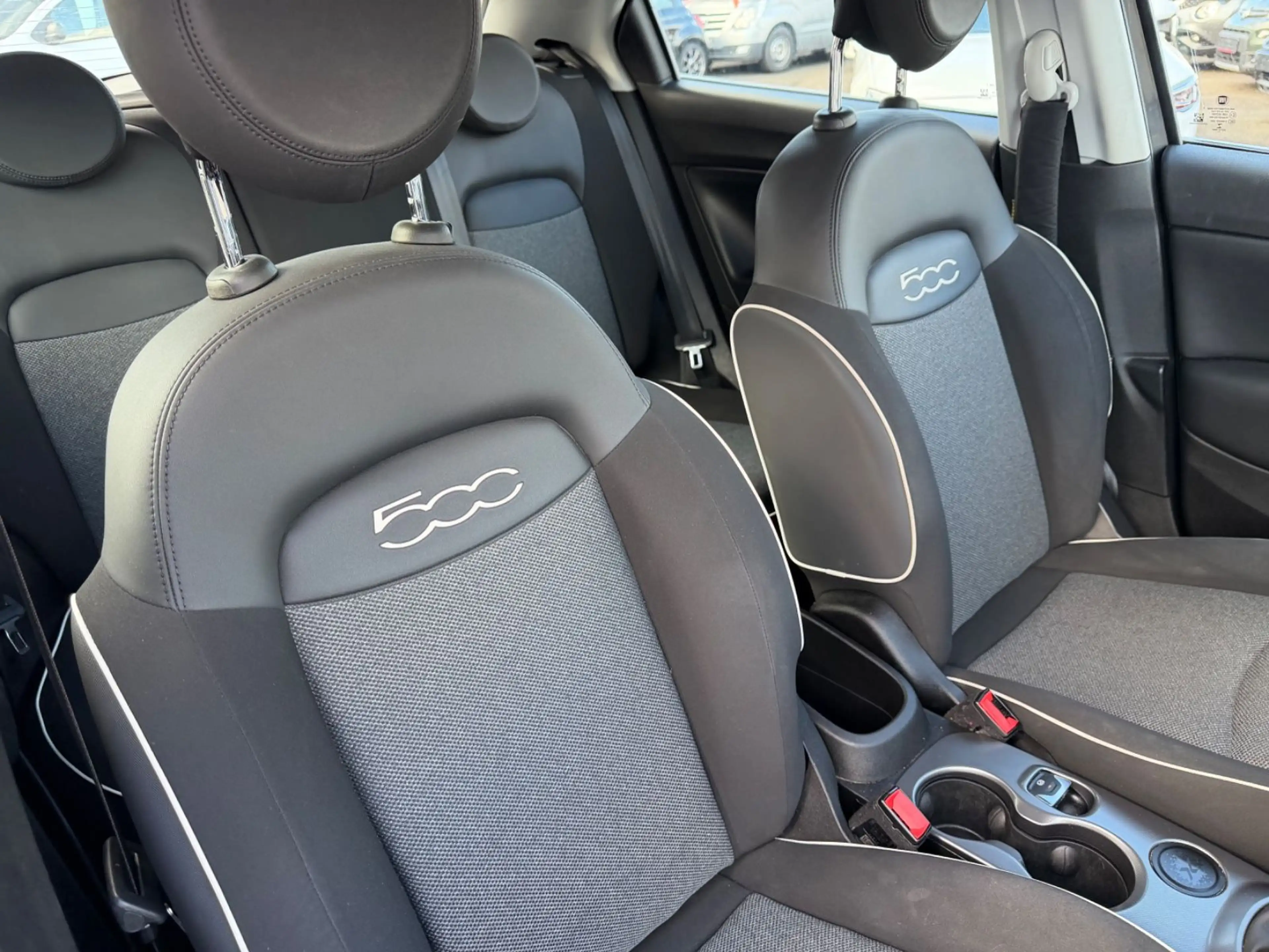 Fiat 500X Pop Star — photo 11