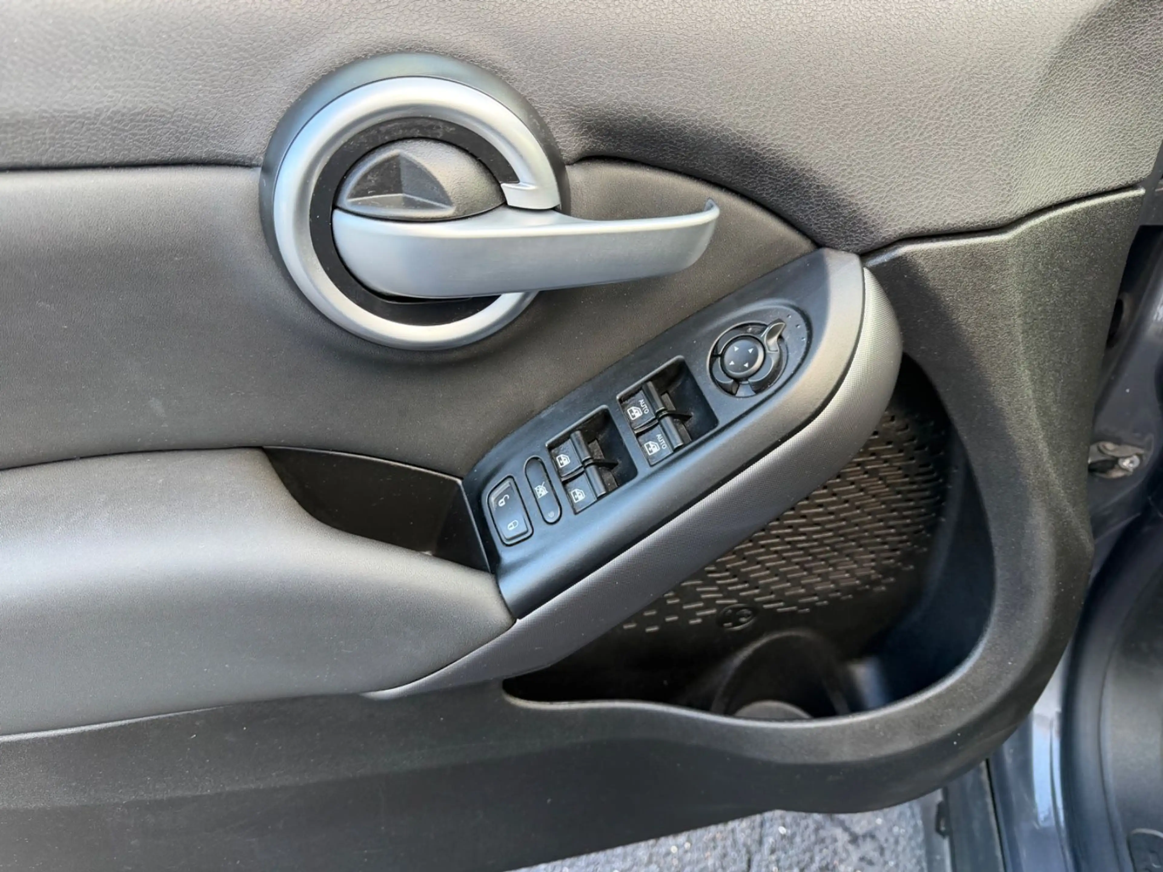 Fiat 500X Pop Star — photo 14