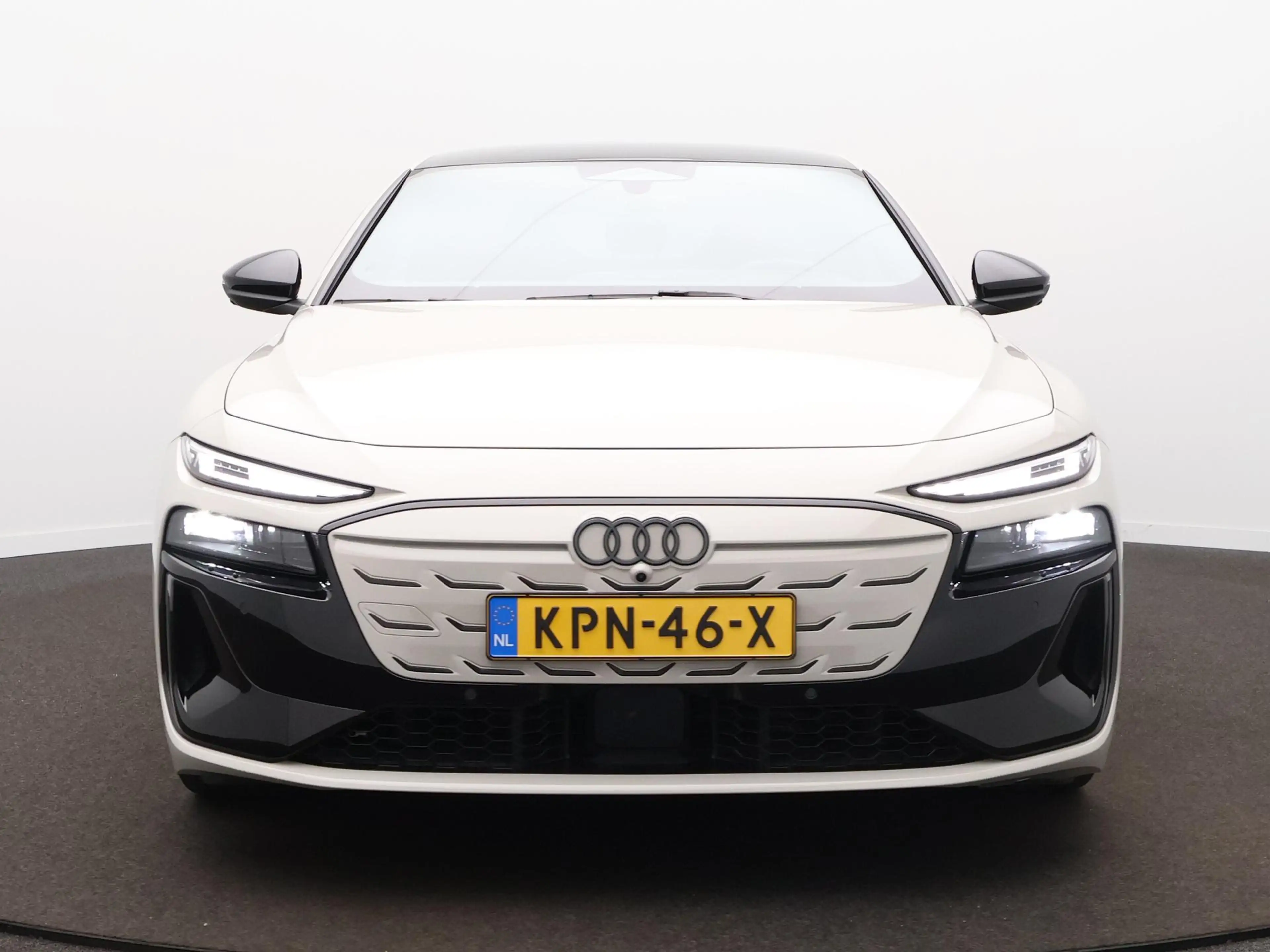 Audi A6 e-tron Avant S Line Quattro 100 kWh | adaptive air suspen — photo 2