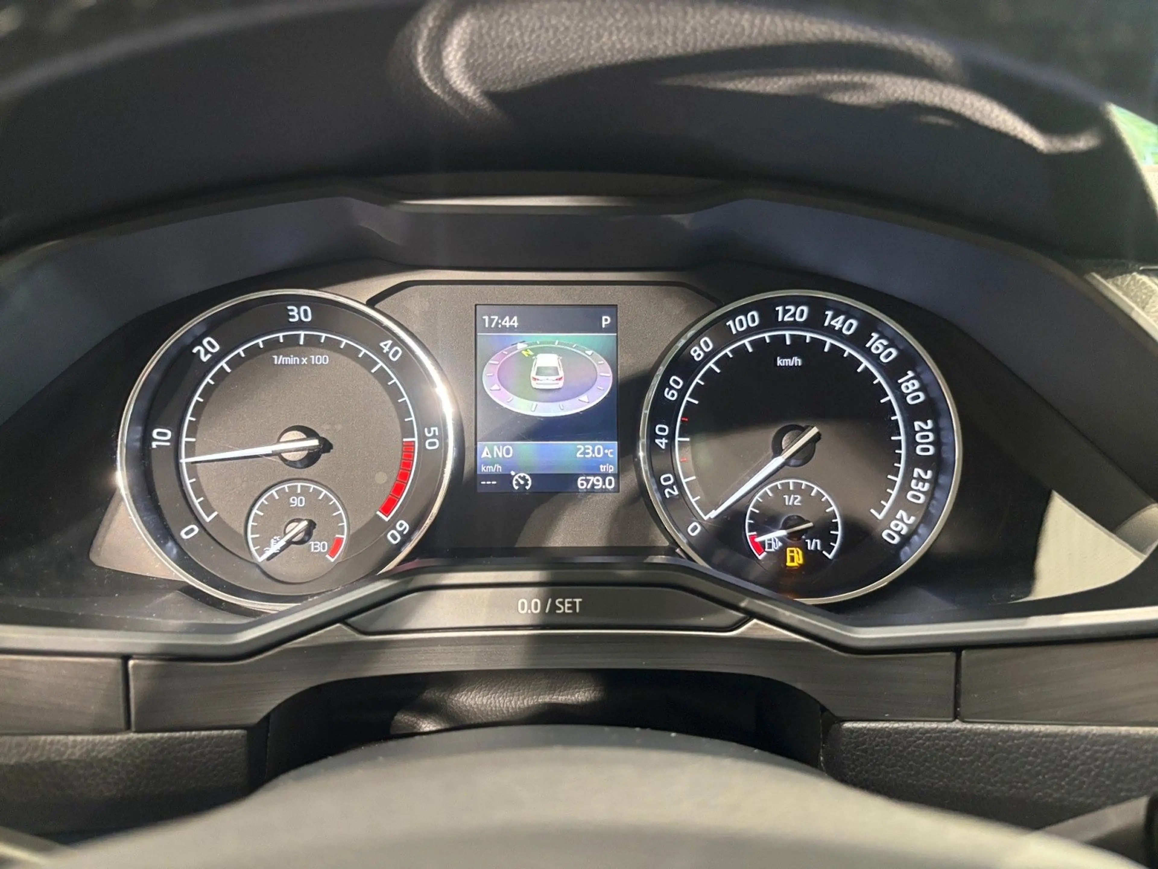 Skoda Superb 2.0TDI DSG AHK APP ACC KAM CANTON KESSY — photo 12