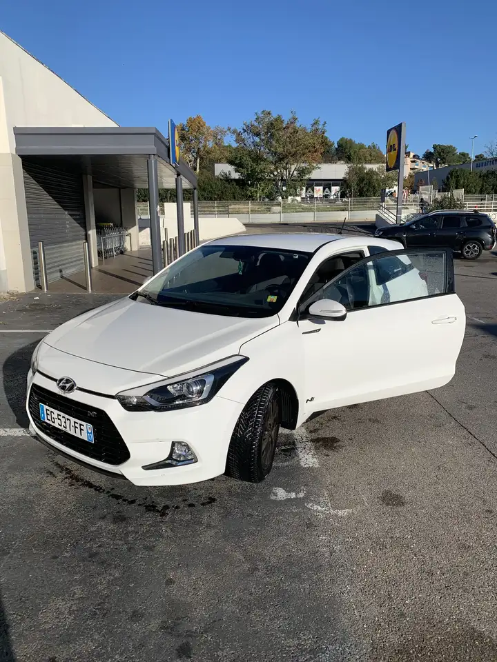 Hyundai i20 CoupÃ© 1.0 T-GDi 100 Intuitive