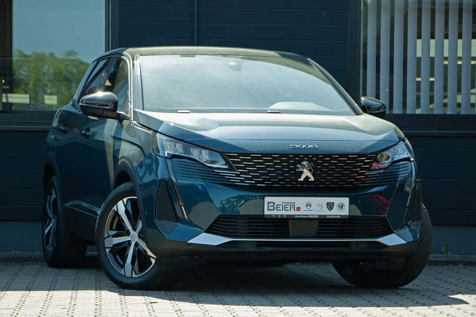 Peugeot 3008 BlueHDi 130 EAT8 Allure Navi/ Sitzh./ PDC Blau - 2