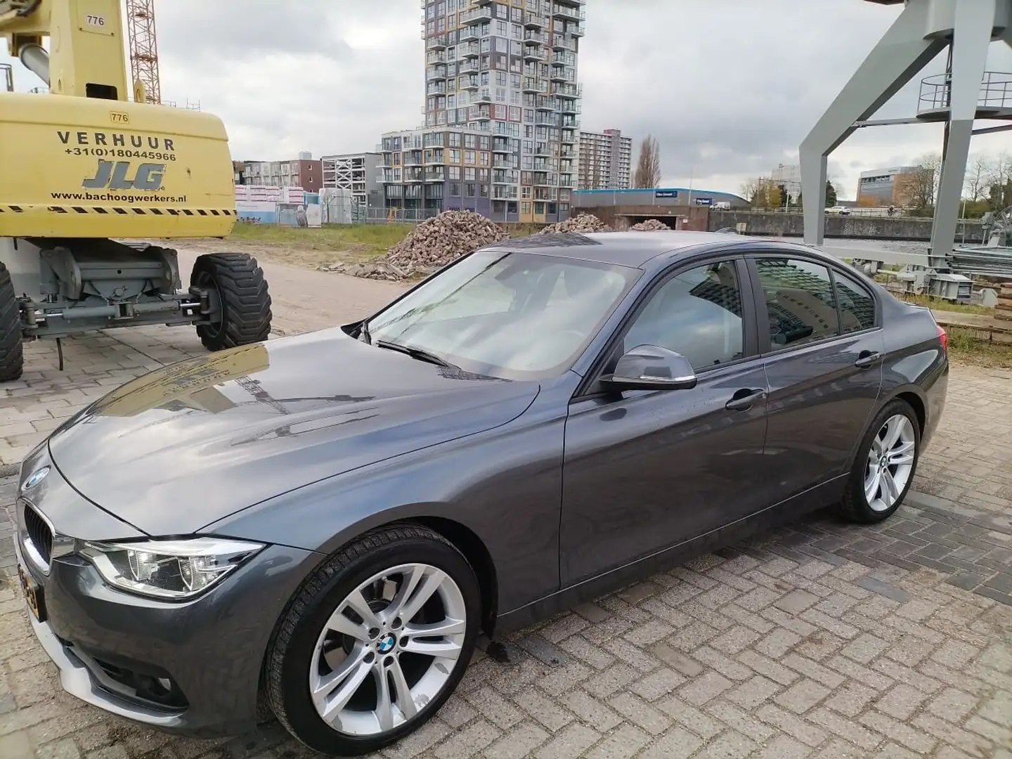 BMW 318 i Corp. Lease Zilver - 1