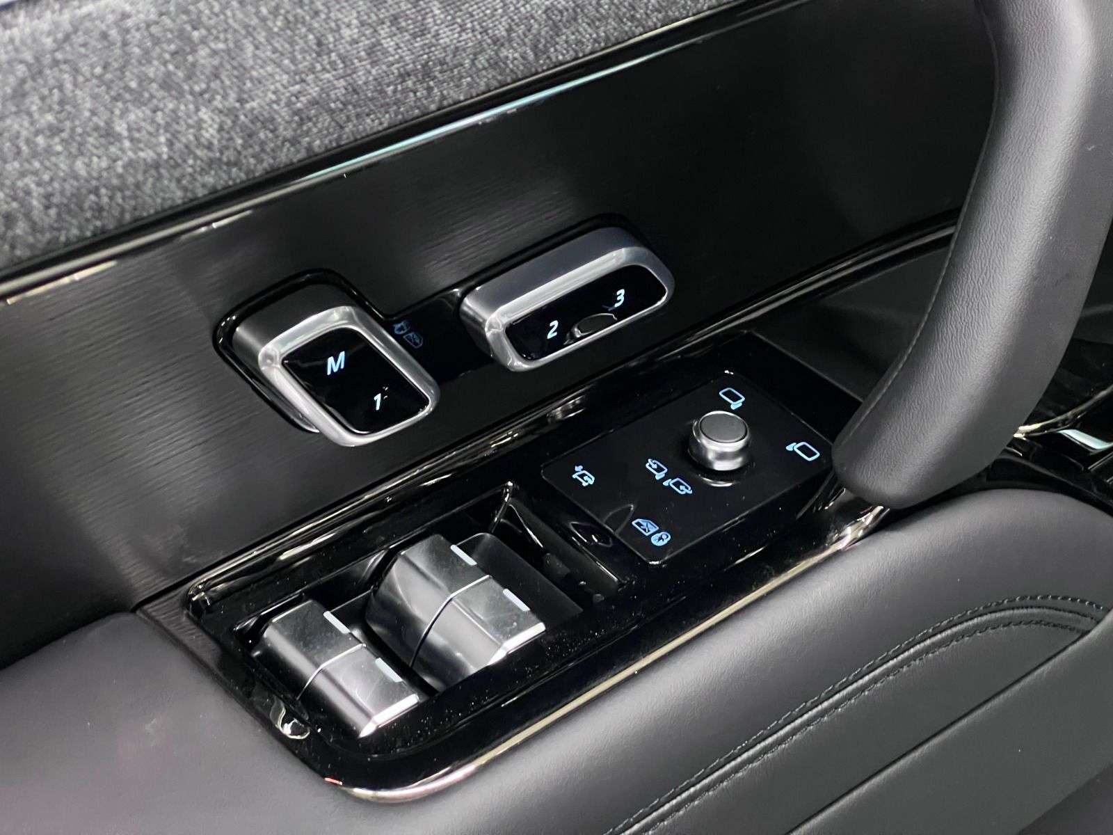 2026 Land Rover Range Rover Sport P400 DYNAMIC HSE thumb 30