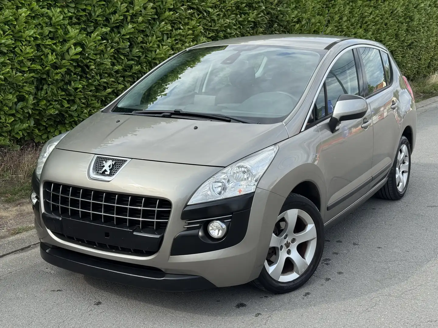 Peugeot 3008 1.6i 1 er Propriétaire Garantie 12 mois Bej - 2