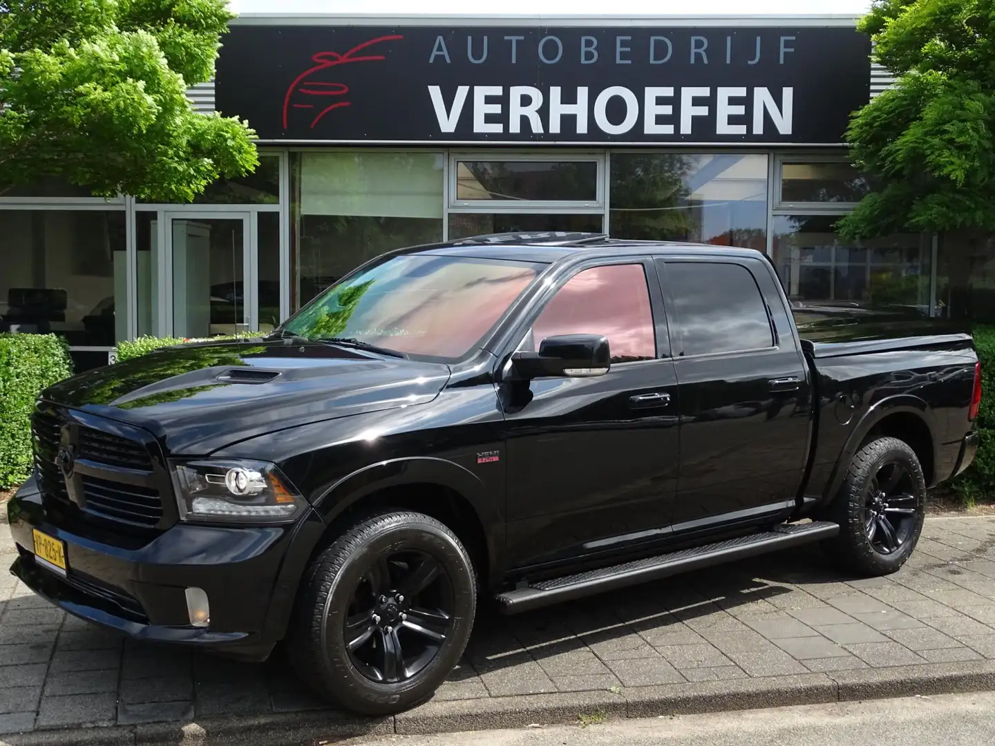 Dodge RAM 1500 5.7 V8 Crew Cab 5'7 - 200 LITER GAS TANK - PA Negro - 1