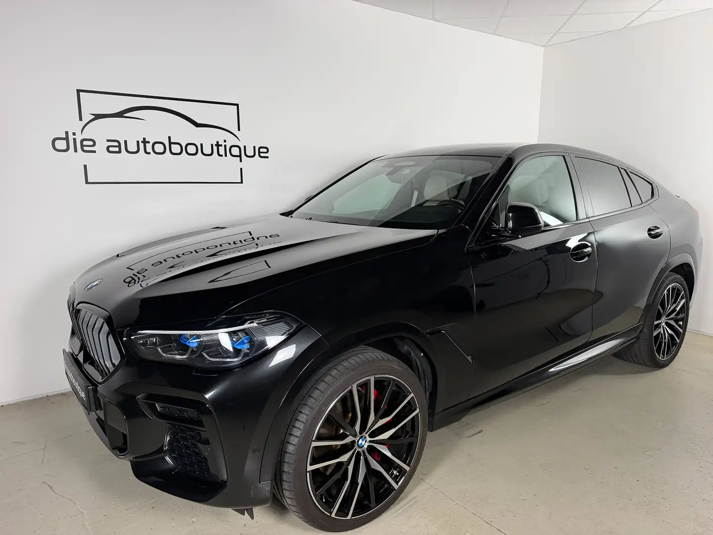 BMW X6 xDrive 40 i // M Sport // 22'' // HUD // PANO // Massage // Schwarz - 1