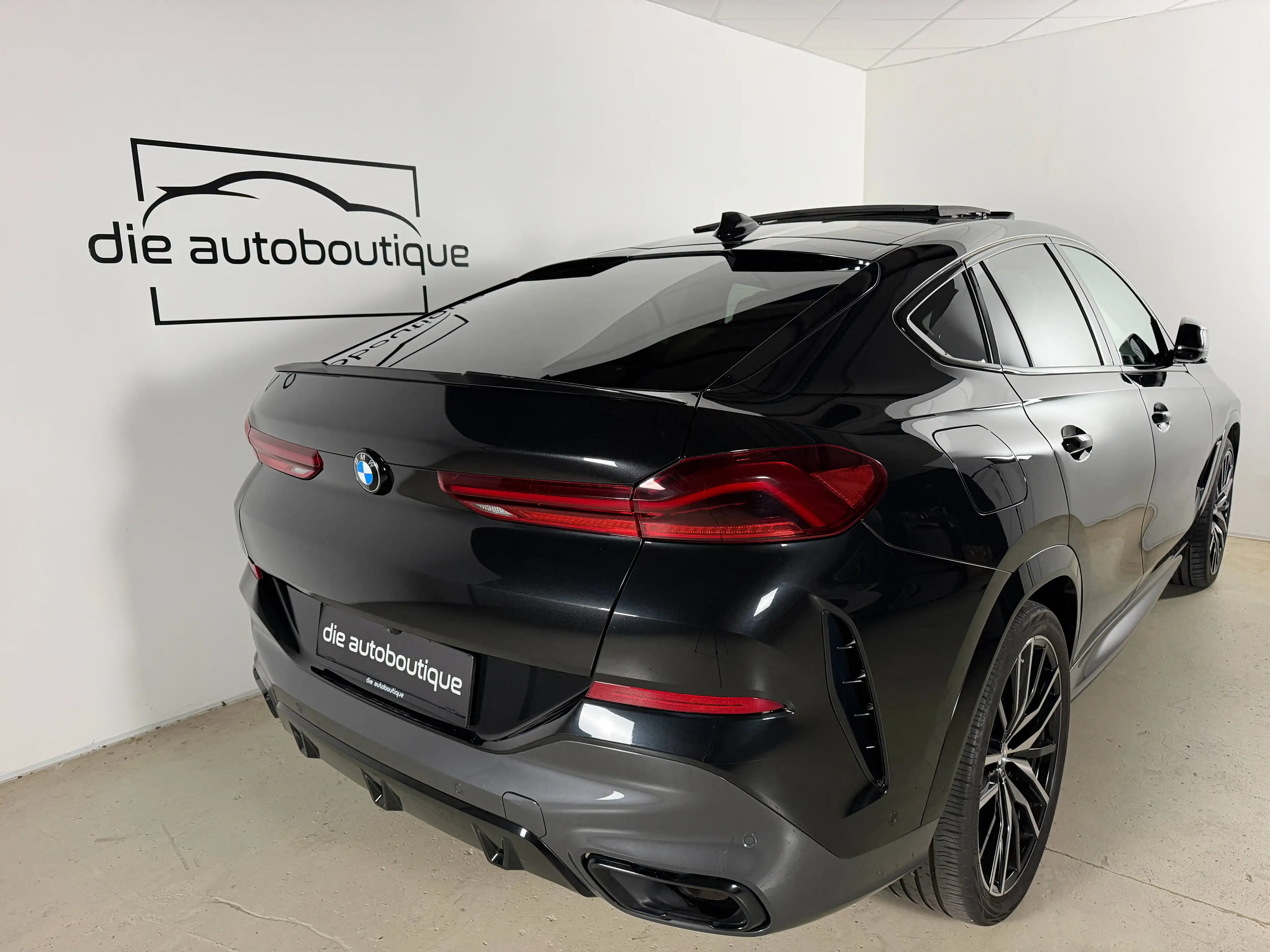 BMW X6 xDrive 40 i // M Sport // 22'' // HUD // PANO // Massage // — photo 11
