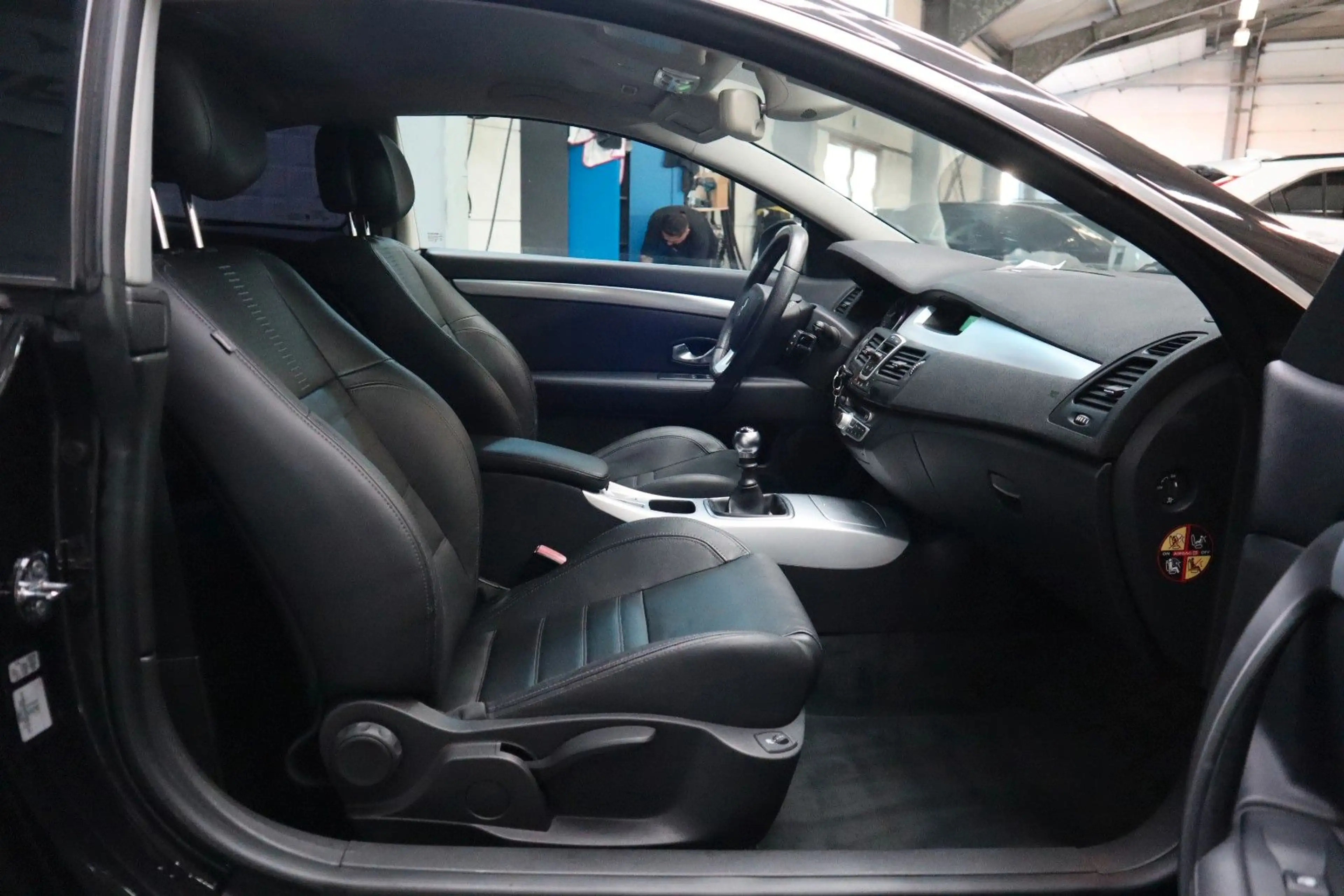 Renault Laguna Coupe GT Xenon Vollleder PDC SHZ — photo 8