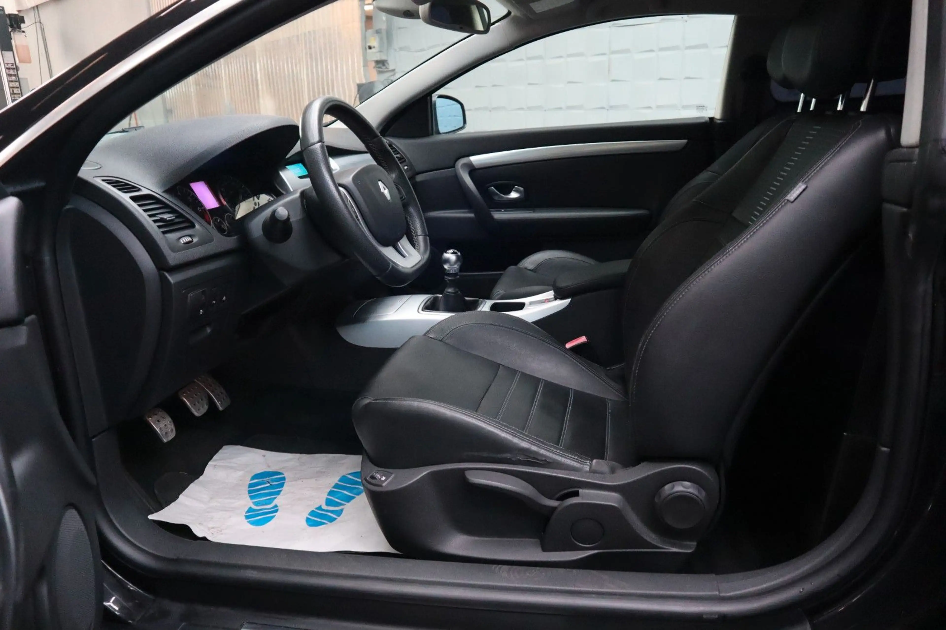 Renault Laguna Coupe GT Xenon Vollleder PDC SHZ — photo 7