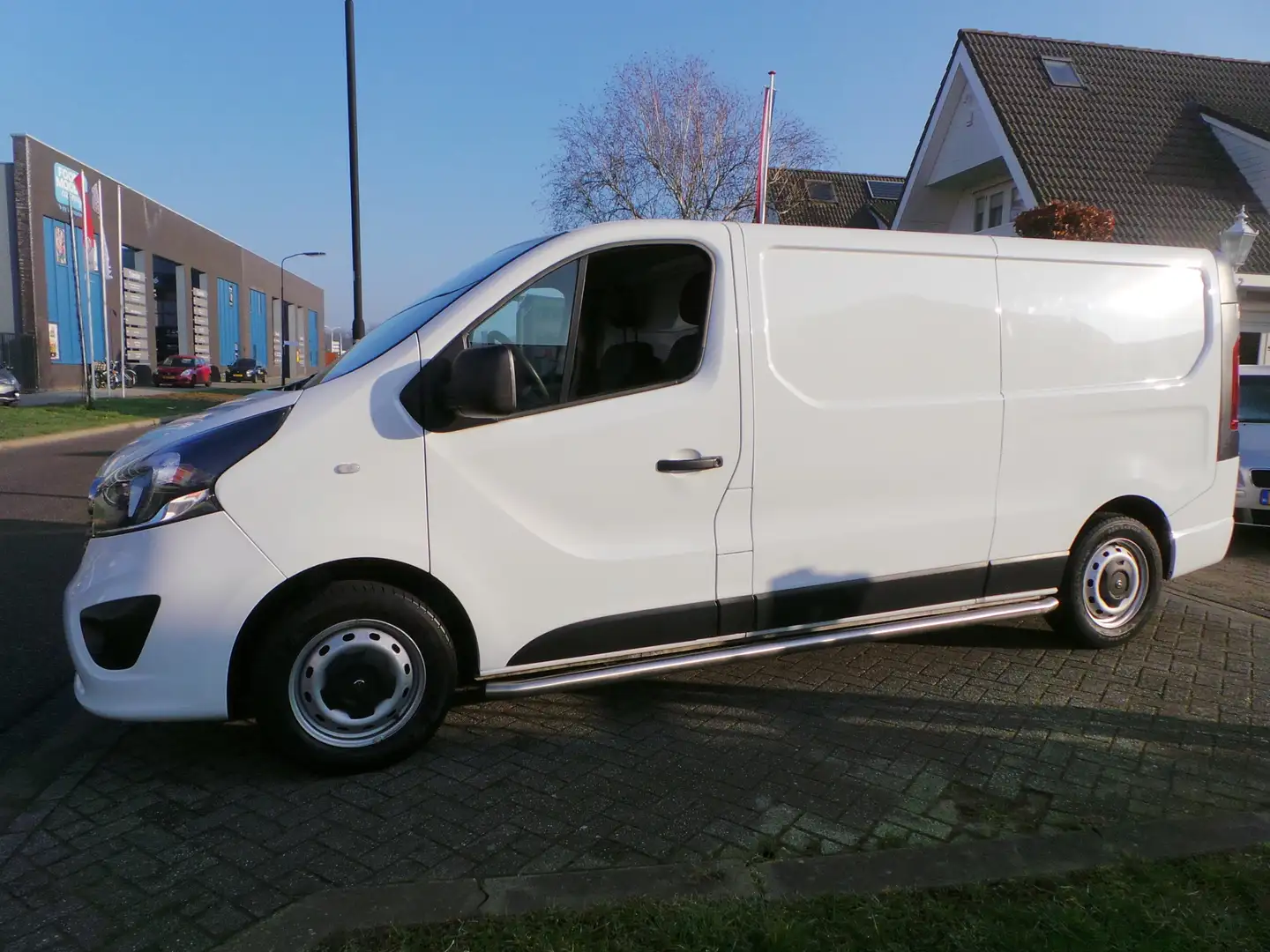 Opel Vivaro 1.6 CDTI 122pk L2H1 Edition Airco,Navigatie,Enz Wit - 1
