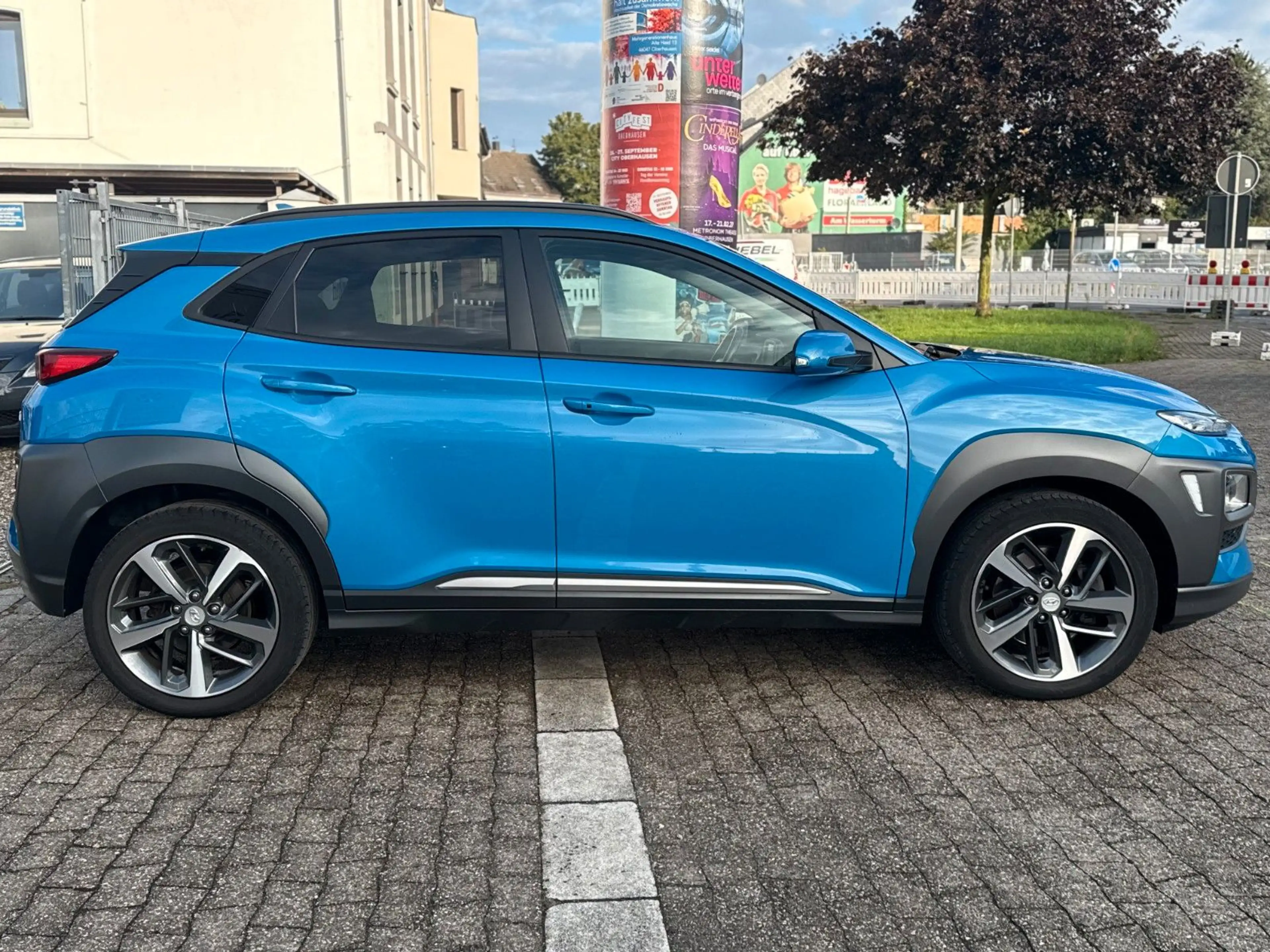 Hyundai KONA Premium Carplay / Navi / Leder / Kamera — photo 4