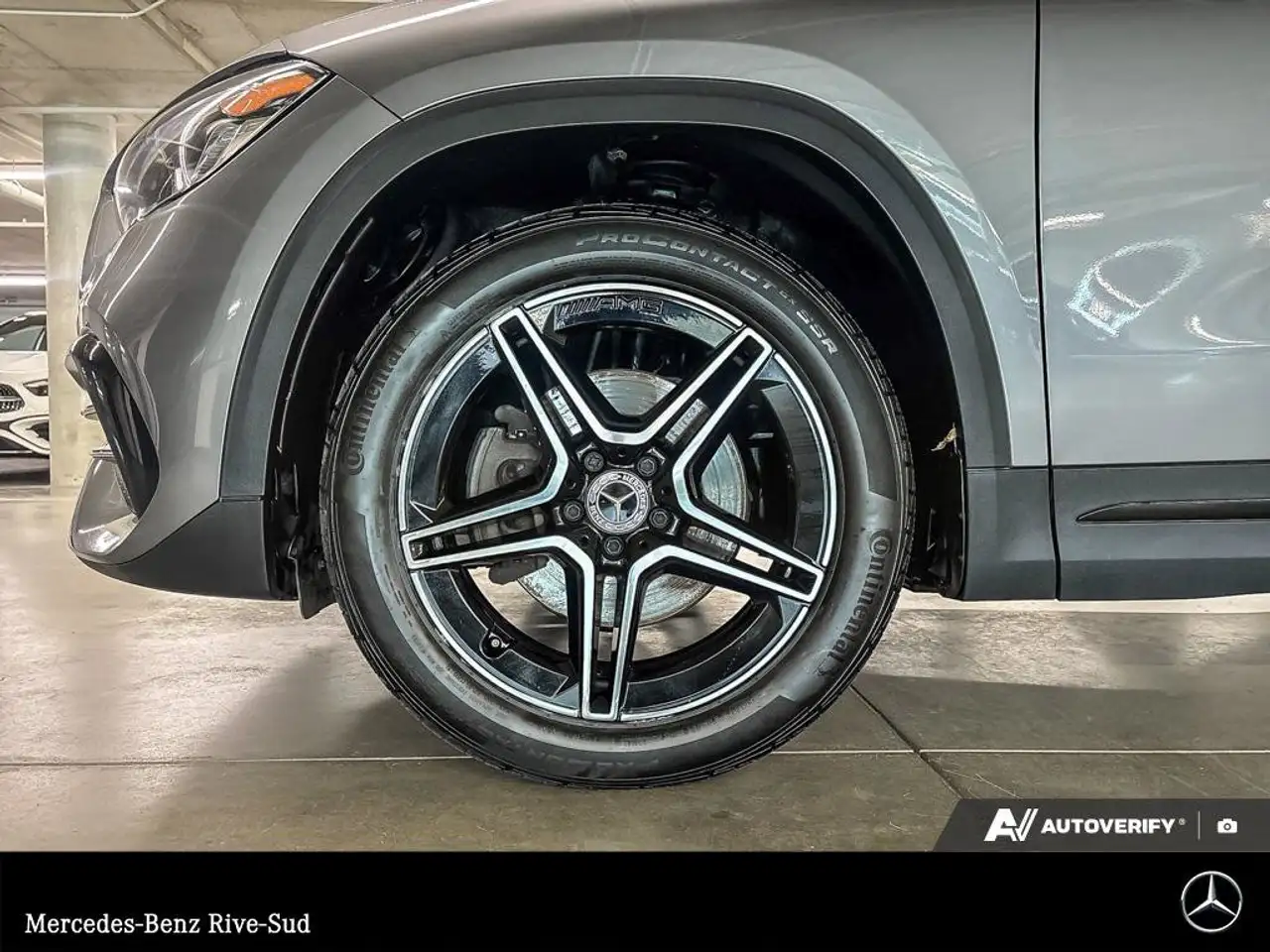 Mercedes-Benz GLA снимка Mercedes-Benz GLA