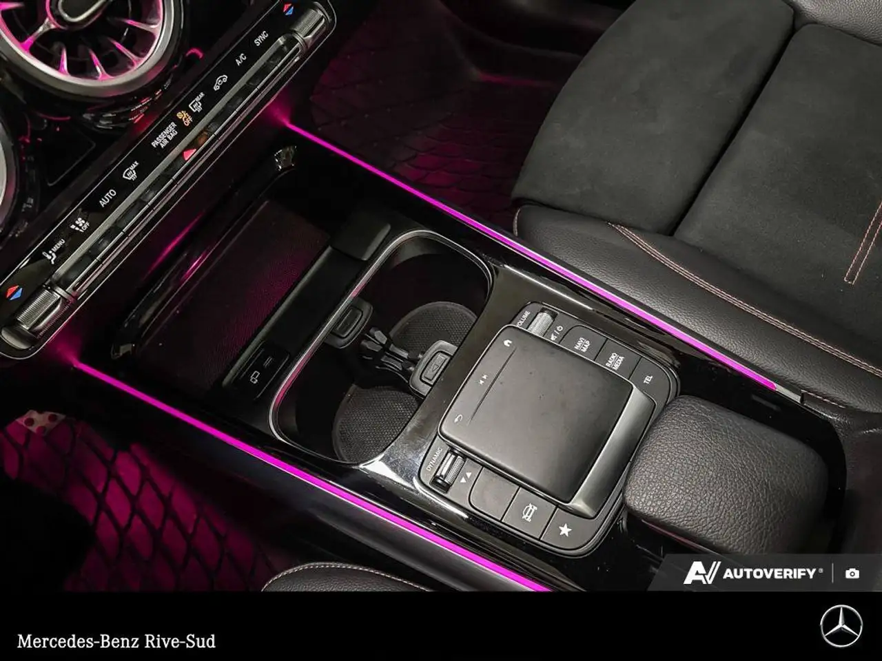 Mercedes-Benz GLA снимка Mercedes-Benz GLA