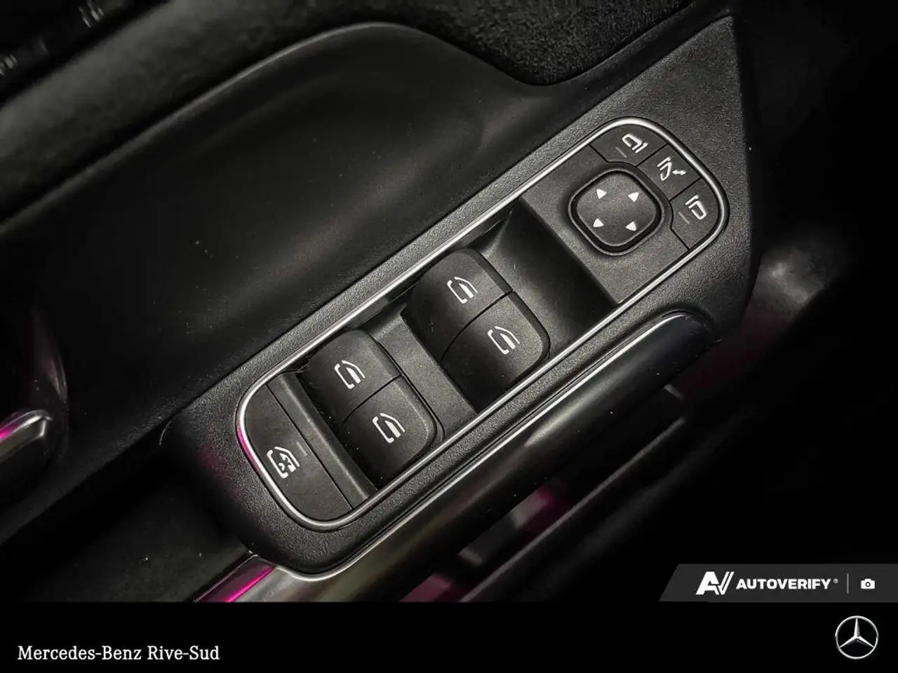 Mercedes-Benz GLA снимка Mercedes-Benz GLA
