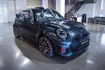 JCW  Aut.