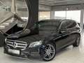 Mercedes-Benz E 220 4MATIC AMG LINE Schwarz - thumbnail 1