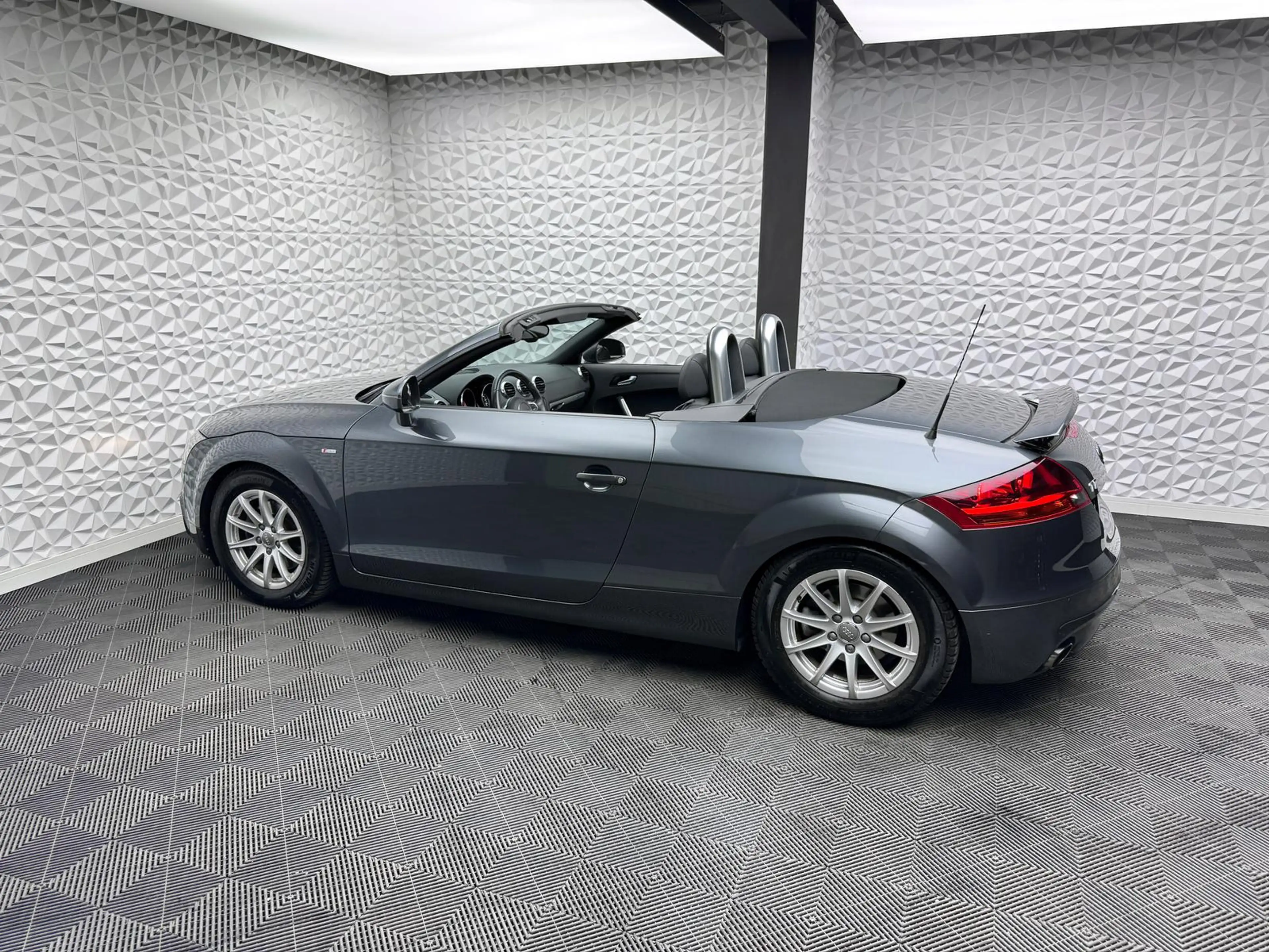 Audi TT 2.0 TFSI QUATTRO/S-LINE/S-TRONIC/LIEBHABERSTK — photo 6