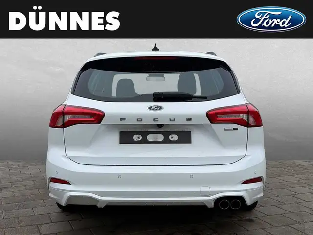 Ford Focus view 7