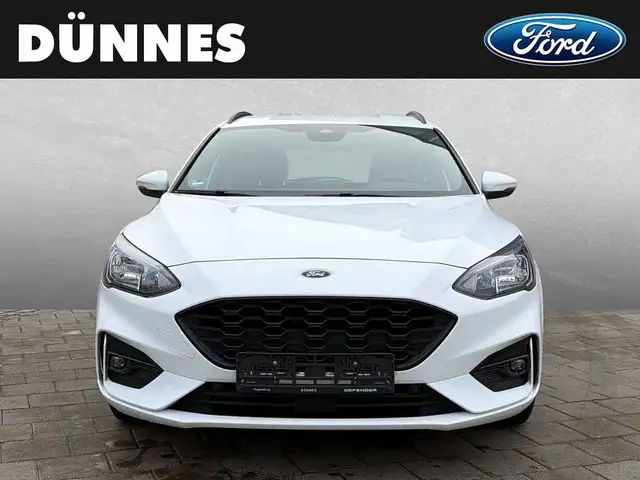 Ford Focus view 8