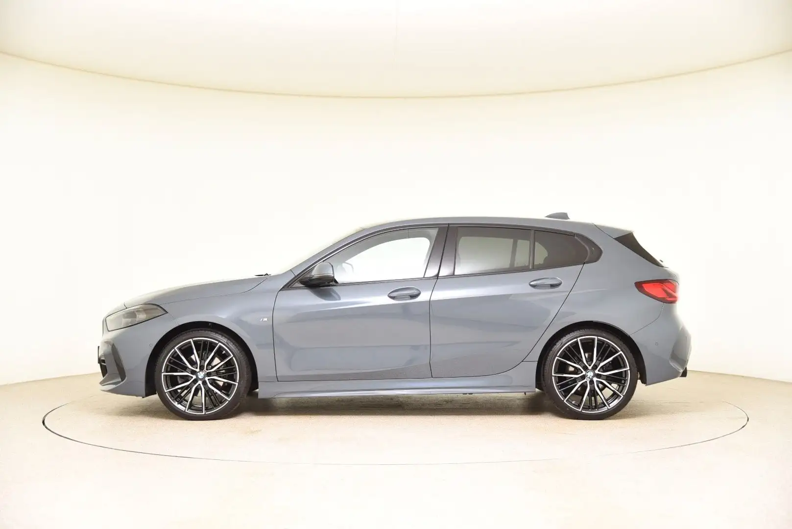 BMW 118 i M Sport ACC H&K DriveAss ParkAss*UVP:50.640 Gris - 2