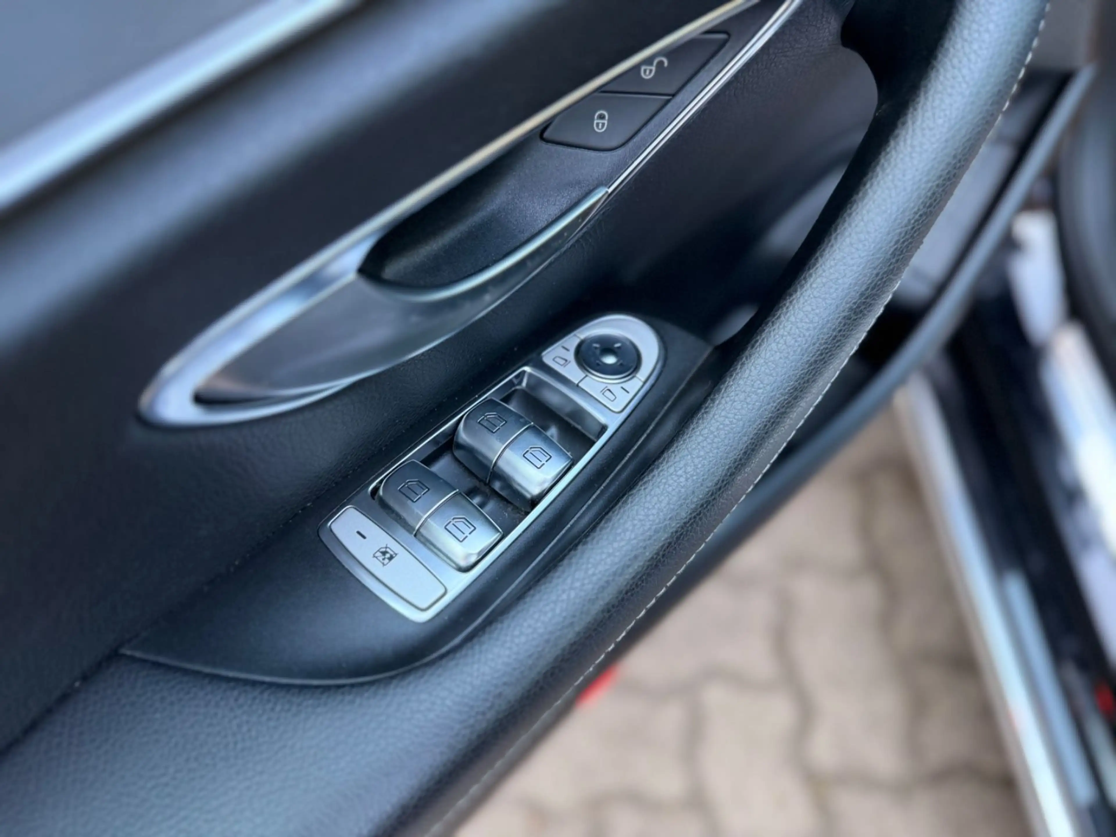 Mercedes-Benz E 350 D T 4Matic Avantgarde V6 AHK/TEMP — photo 11