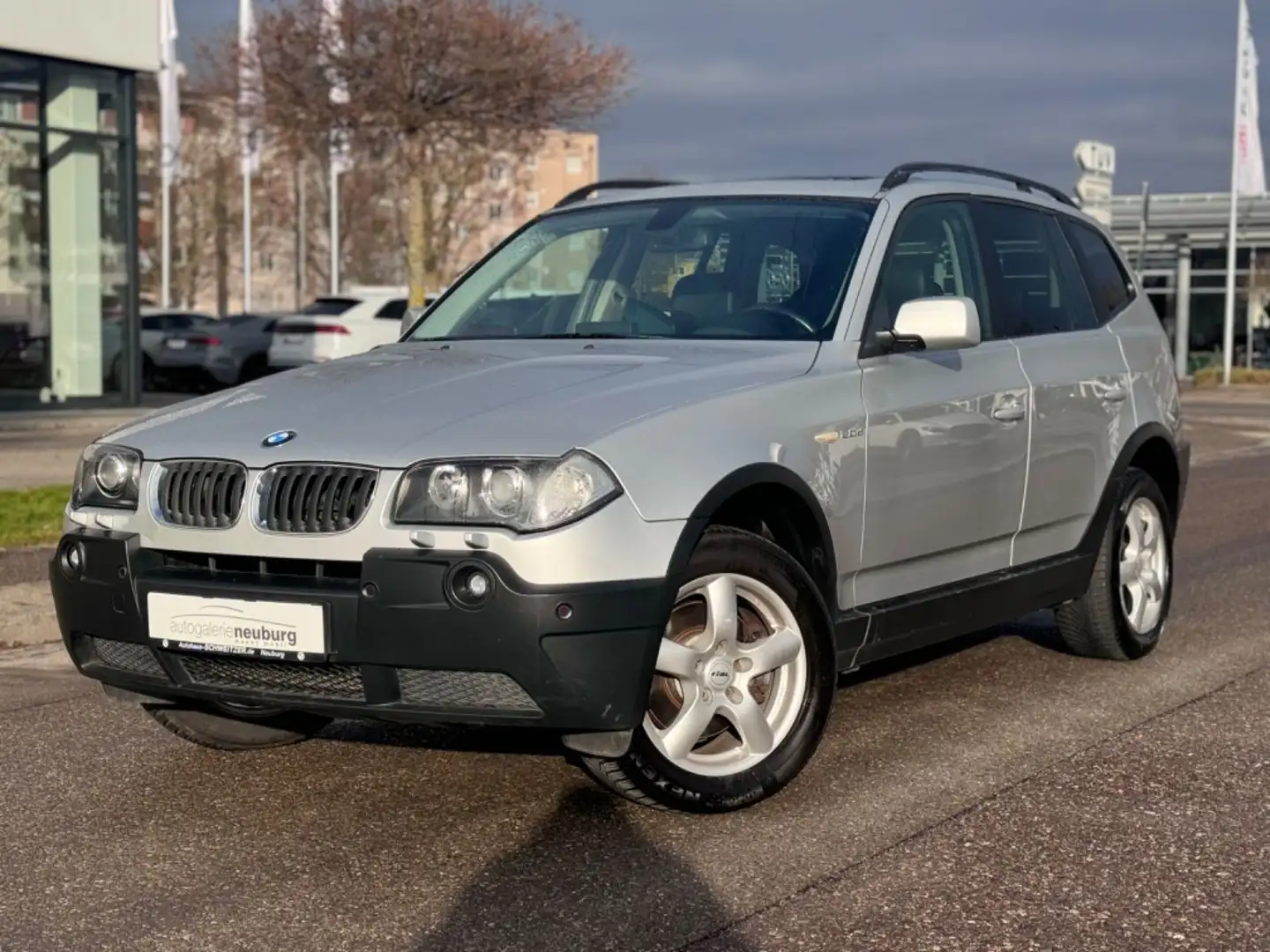 BMW X3 2.0d ADVANTAGE | PANO | XENON | LEDER Silber - 1
