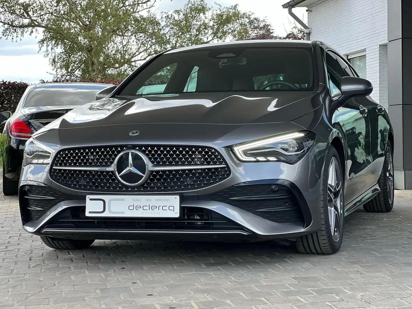 Mercedes-Benz CLA 180 Shooting Brake AMG 2024 Automaat camera Gris - 1