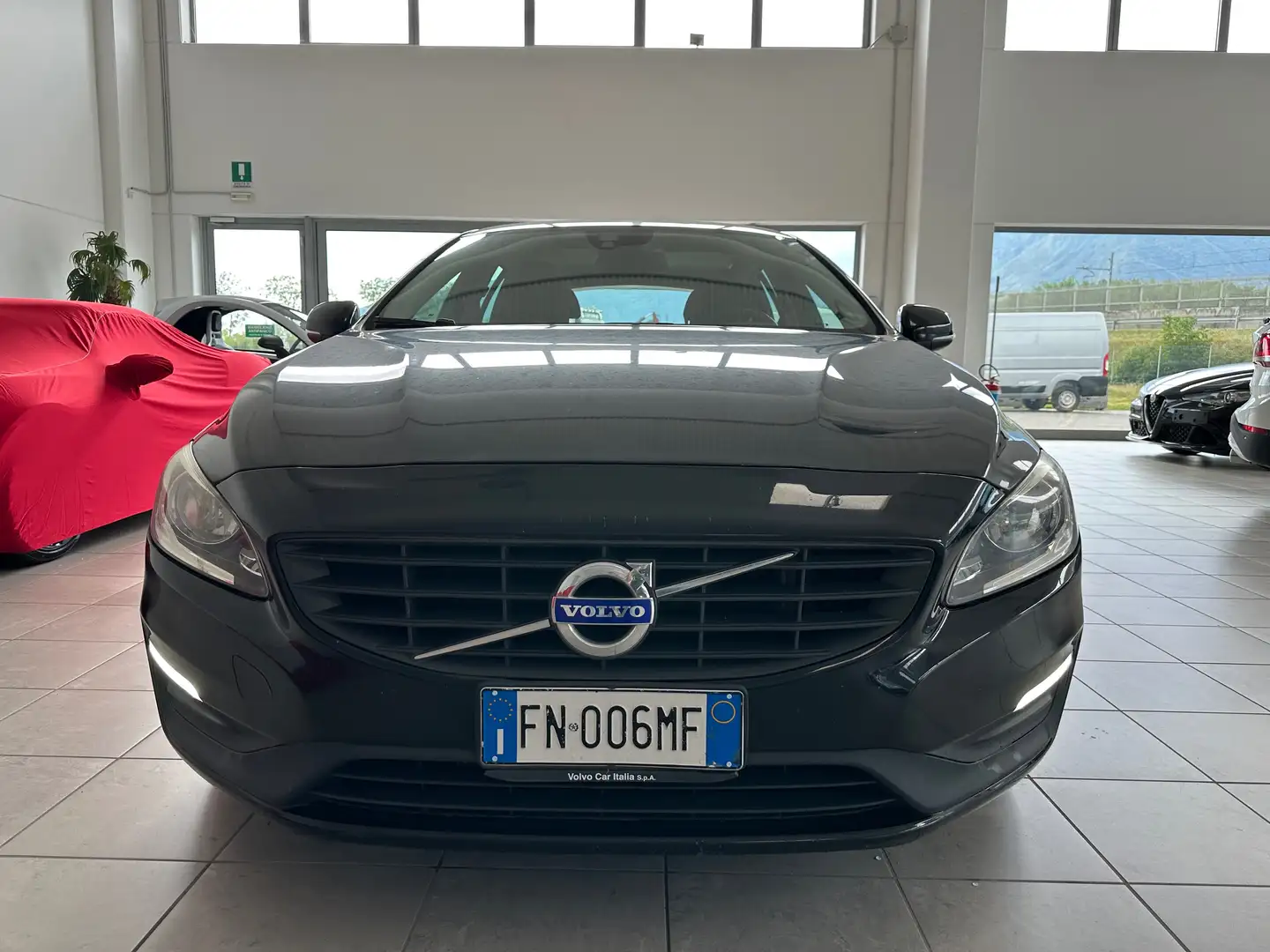 Volvo V60 V60 I 2014 2.0 d3 Business Zwart - 2