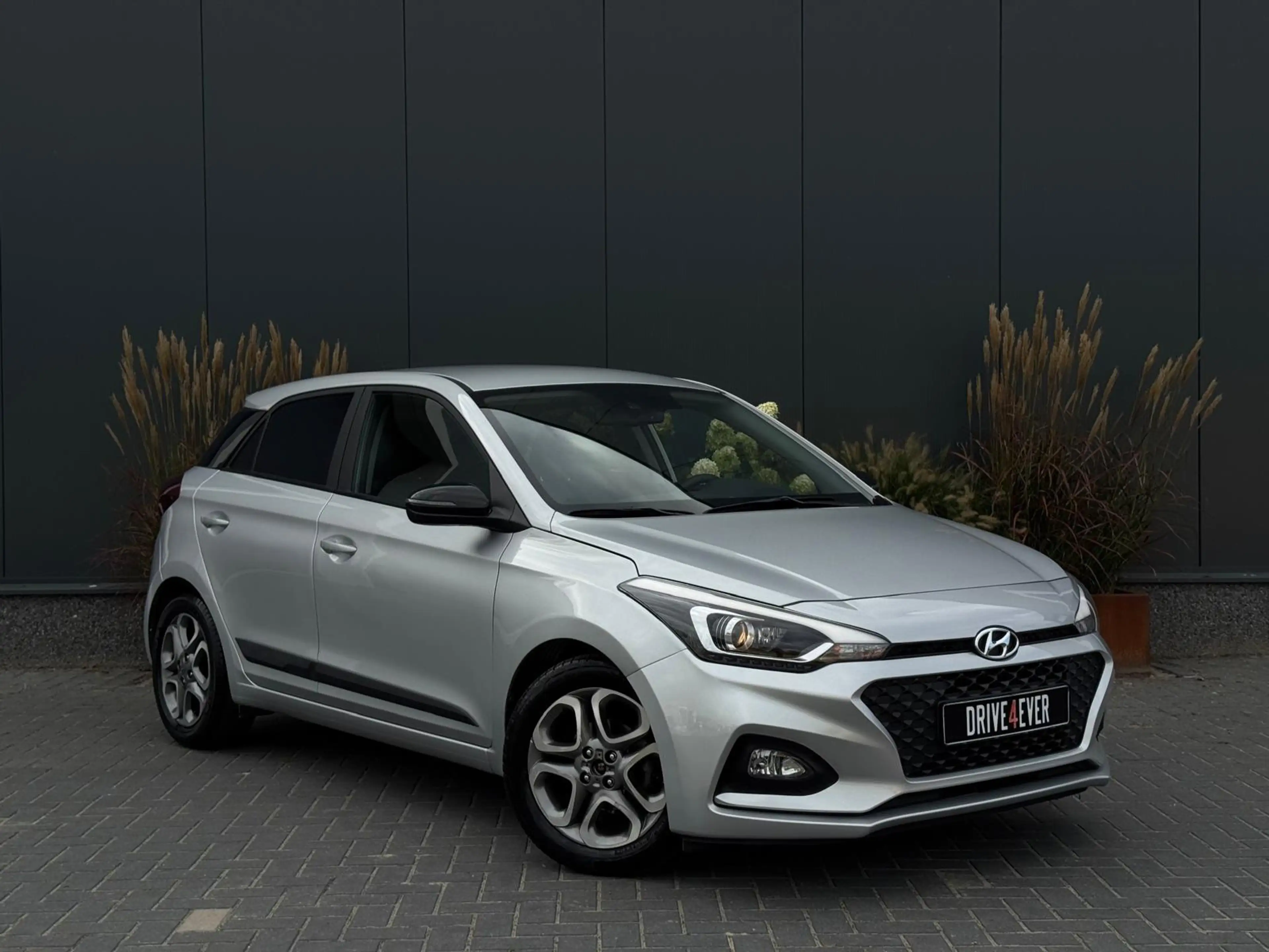 Hyundai i20 1.2 i-Motion LAGE KMSTAND|AIRCO|CR CONTROL|ELEK PA — photo 4