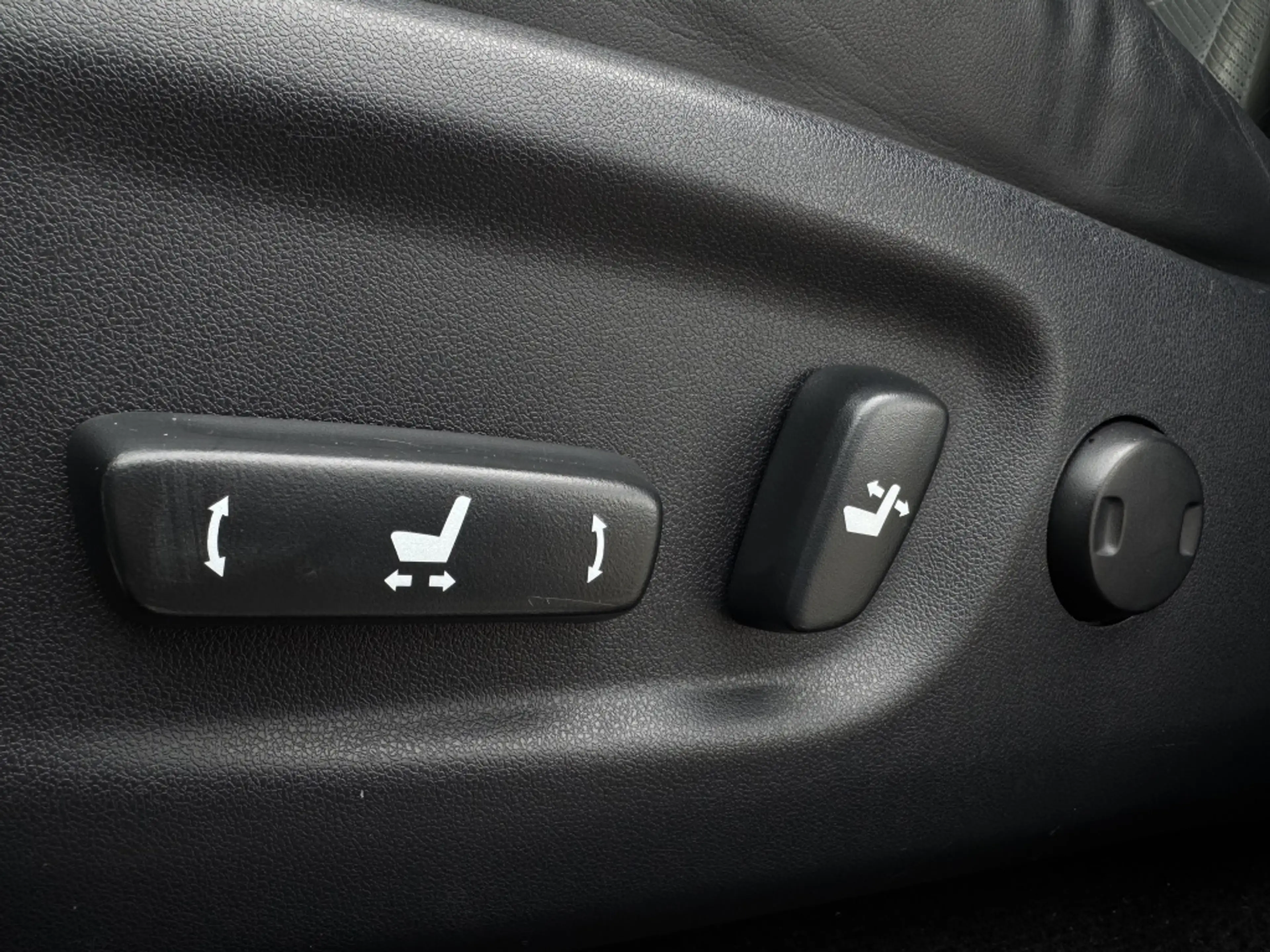 Lexus NX 300h AWD F Sport Trekhaak Schuifdak — photo 9