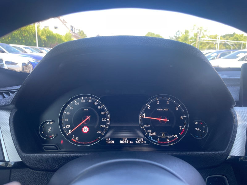 BMW 320 i xDrive M Sport Gran Turismo — photo 11