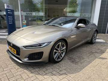P300 RWD R-Dynamic