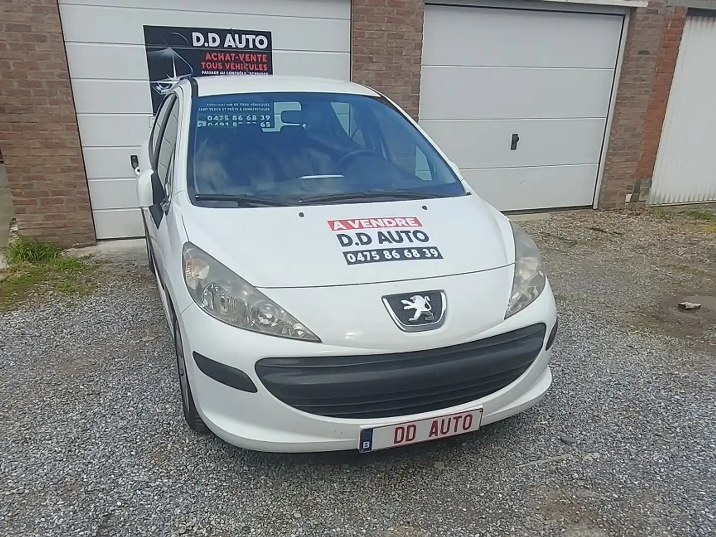 Peugeot 207 1.6 HDi Dynamic Edition Wit - 1