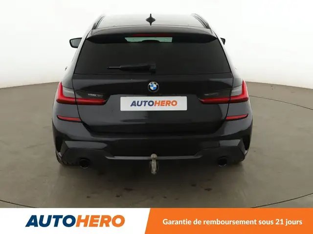 BMW 3 Series view 5