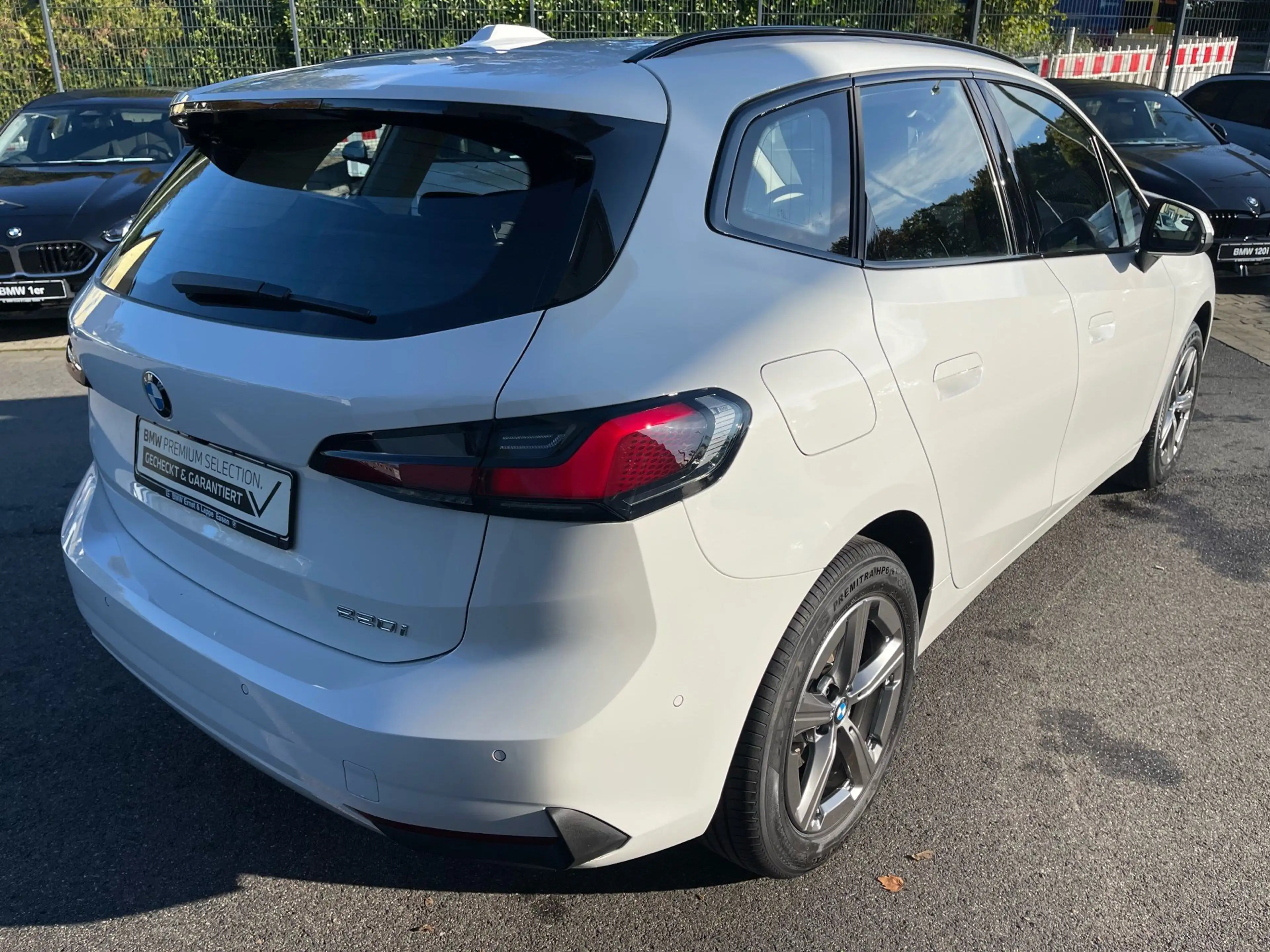 BMW 220 i Active Tourer || AHK adapt.LED Keyless — photo 2