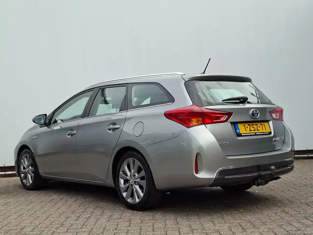 Toyota Auris view 2