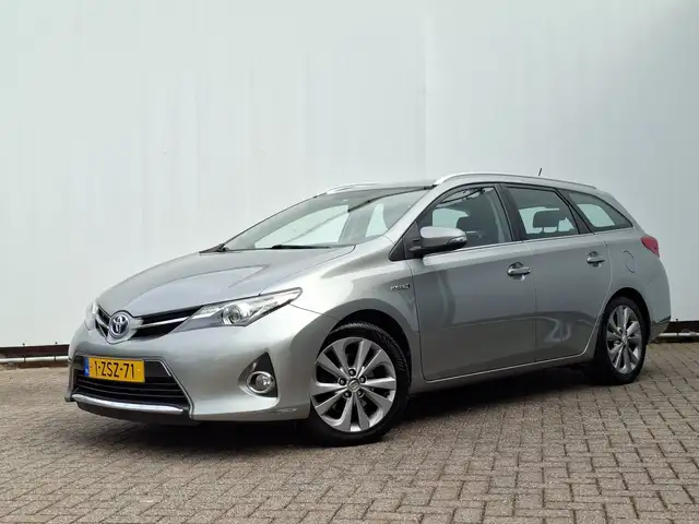 Toyota Auris view 10