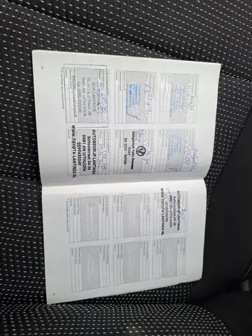 Toyota Auris view 9