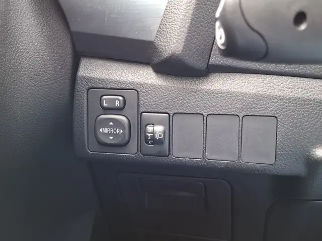 Toyota Auris view 17