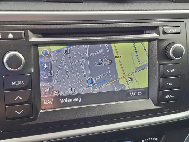 Toyota Auris view 6